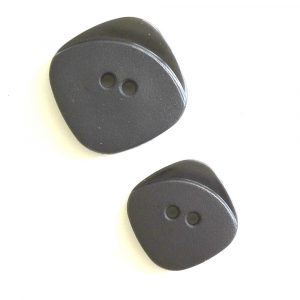 boutons-noir-carré-36bobines-plastique